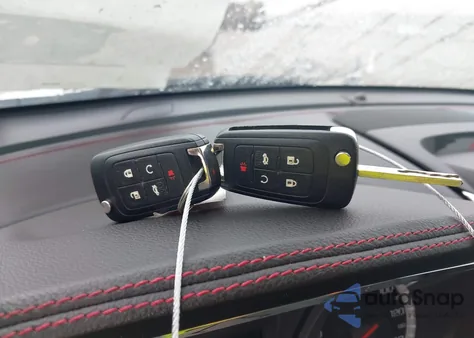 2015 GMC Terrain Denali z USA, uszkodzony, nr VIN 2GKFLZE39F6218743